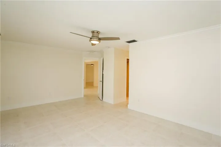 2901 Crayton Rd, Naples, Florida 34103