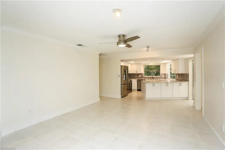 2901 Crayton Rd, Naples, Florida 34103
