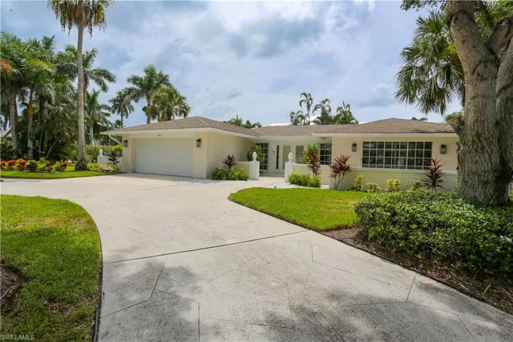2901 Crayton Rd, Naples, Florida 34103