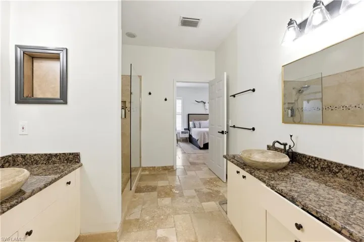 415  Crossfield  CIR, Naples, FL 34104