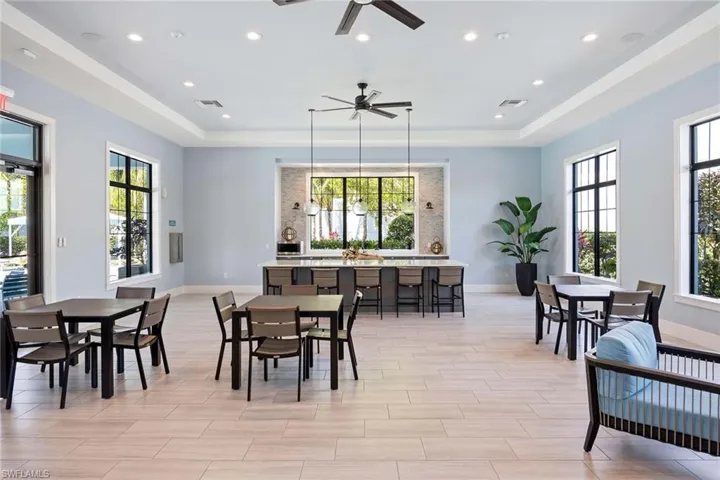 2603 Seychelles Cir 1505, Naples, Florida 34112