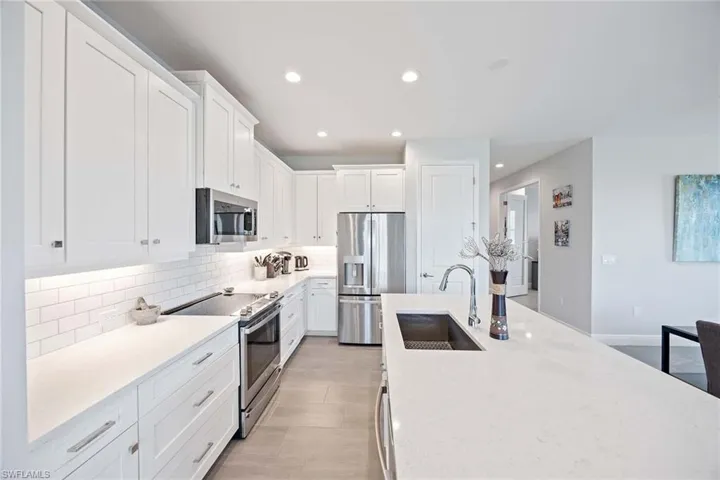 2603 Seychelles Cir 1505, Naples, Florida 34112