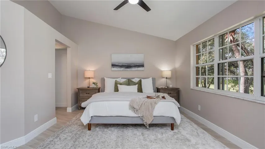8390  Excalibur  CIR, Naples, FL 34108