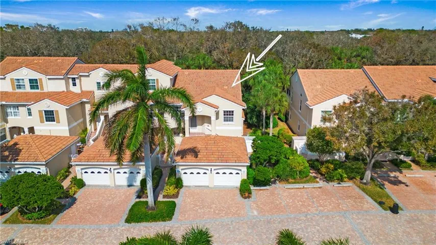 8390  Excalibur  CIR, Naples, FL 34108
