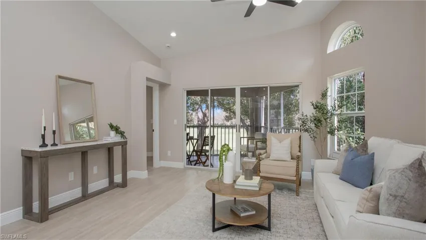 8390  Excalibur  CIR, Naples, FL 34108