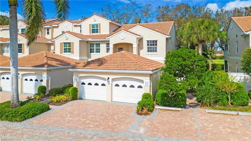 8390  Excalibur  CIR, Naples, FL 34108