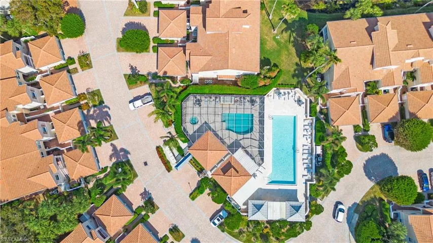 8390  Excalibur  CIR, Naples, FL 34108