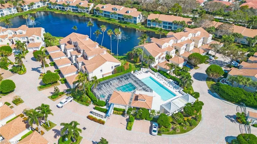 8390  Excalibur  CIR, Naples, FL 34108