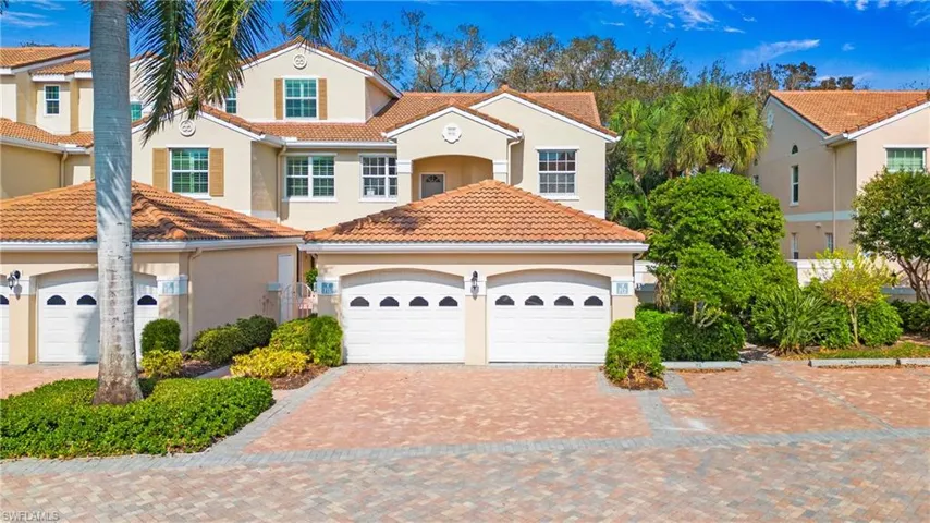 8390  Excalibur  CIR, Naples, FL 34108