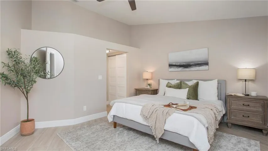 8390  Excalibur  CIR, Naples, FL 34108