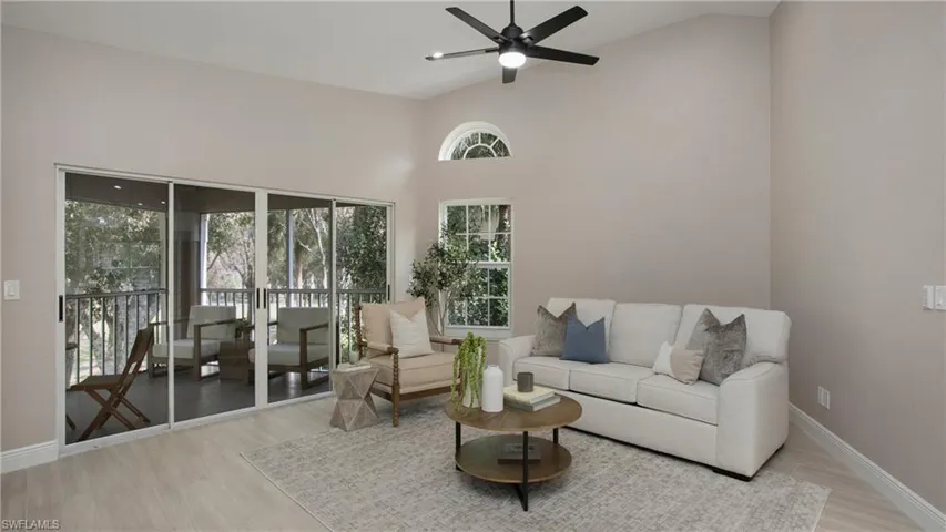 8390  Excalibur  CIR, Naples, FL 34108