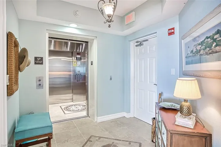 Private-Elevator-Foyer