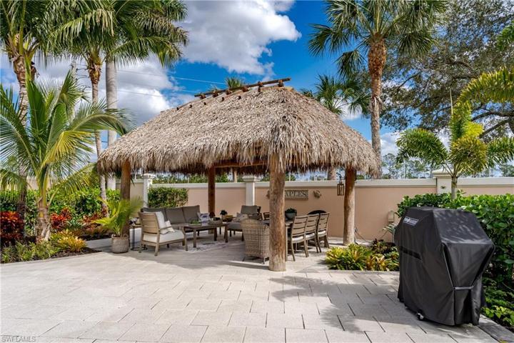 13595  Snook  CIR, Naples, FL 34114