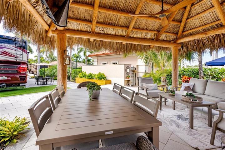 13595  Snook  CIR, Naples, FL 34114