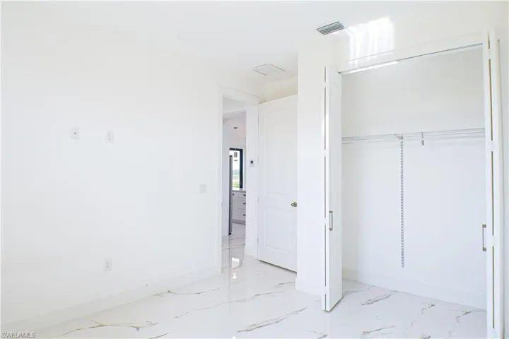 4145 68th Ave Ne, Naples, Florida 34120
