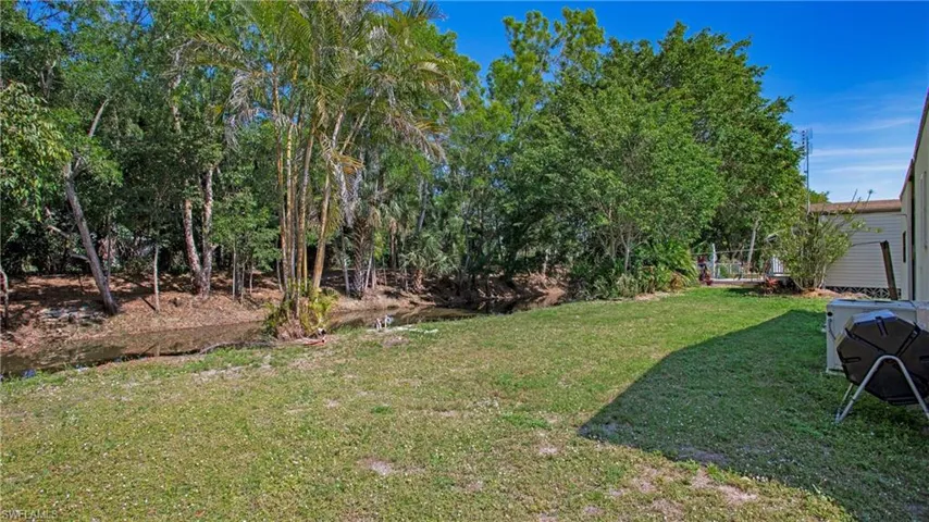 241  OCEAN REEF  LN, Naples, FL 34114