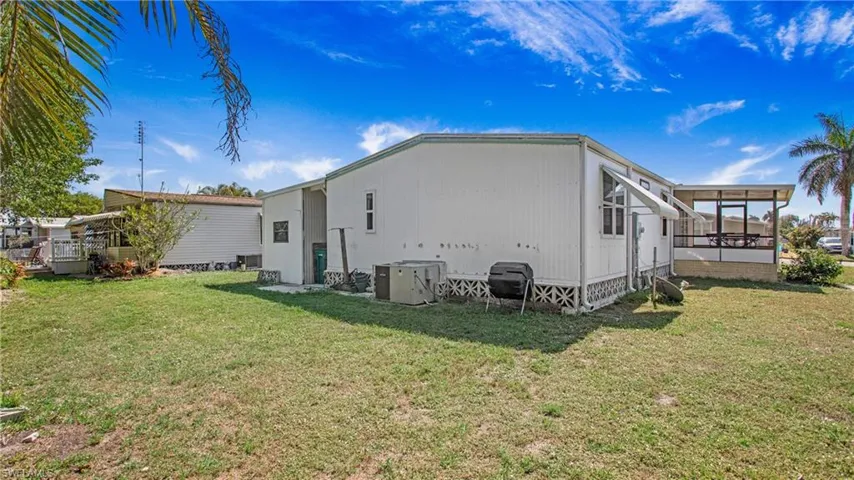 241  OCEAN REEF  LN, Naples, FL 34114