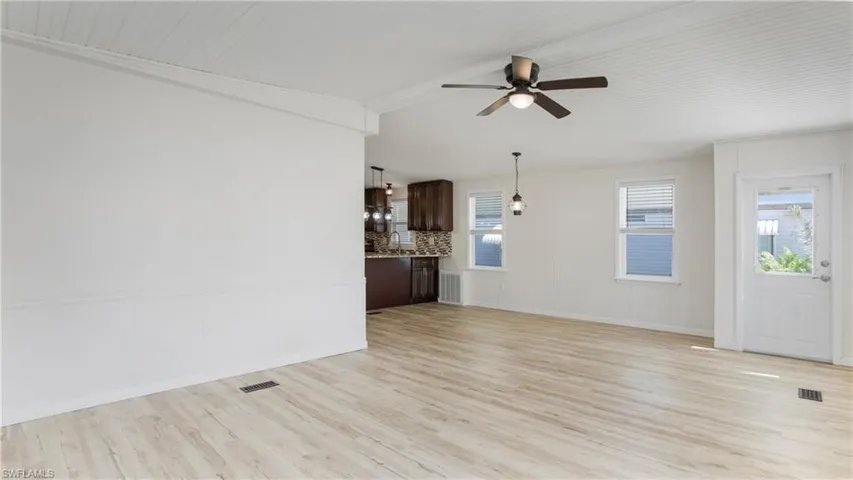 241  OCEAN REEF  LN, Naples, FL 34114
