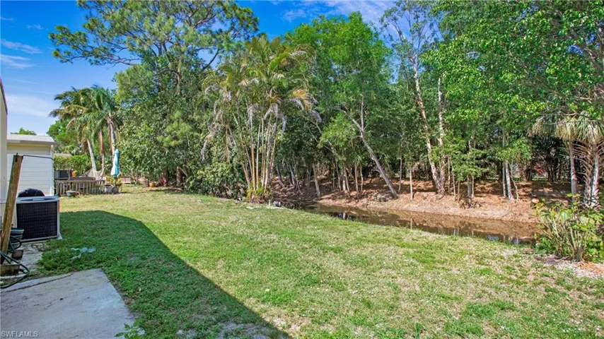 241  OCEAN REEF  LN, Naples, FL 34114