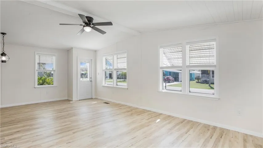 241  OCEAN REEF  LN, Naples, FL 34114