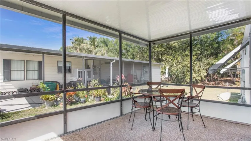 241  OCEAN REEF  LN, Naples, FL 34114