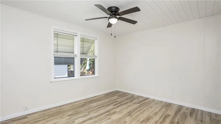 241  OCEAN REEF  LN, Naples, FL 34114