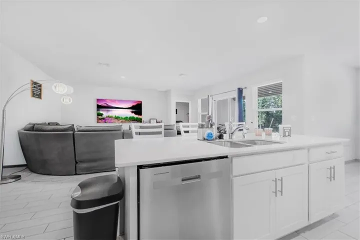 1216 Nw 21st Pl, Cape Coral, Florida 33993