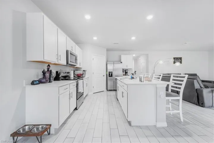 1216 Nw 21st Pl, Cape Coral, Florida 33993