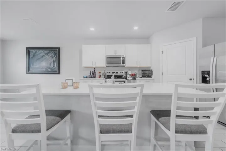1216 Nw 21st Pl, Cape Coral, Florida 33993