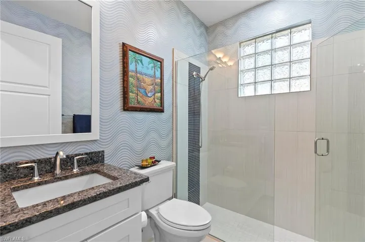 owners bath 2