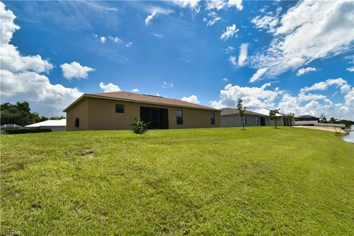 1102 Ne 11th Ave, Cape Coral Fl 33909