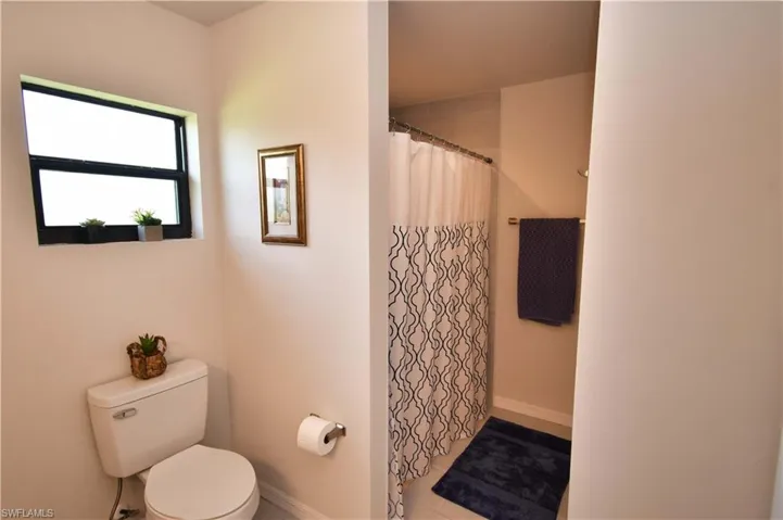 1102 Ne 11th Ave, Cape Coral Fl 33909