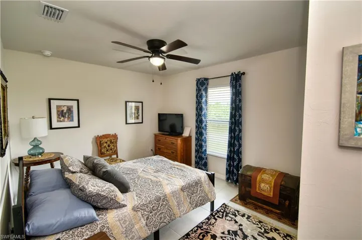 1102 Ne 11th Ave, Cape Coral Fl 33909