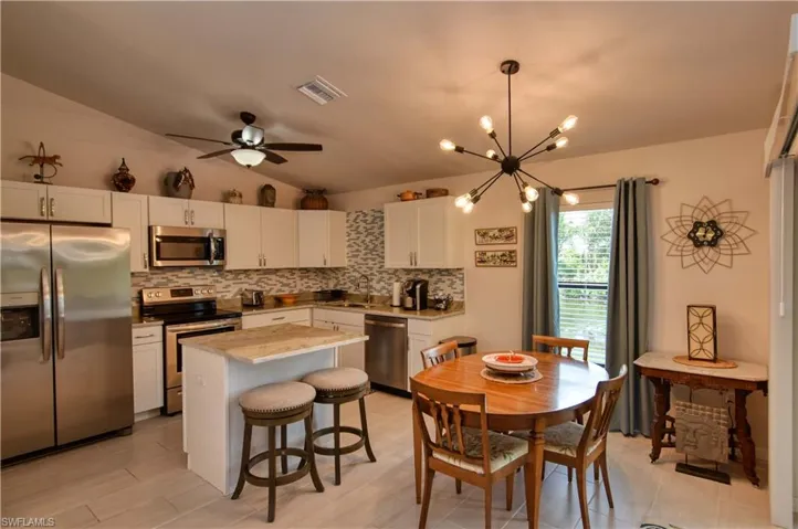 1102 Ne 11th Ave, Cape Coral Fl 33909
