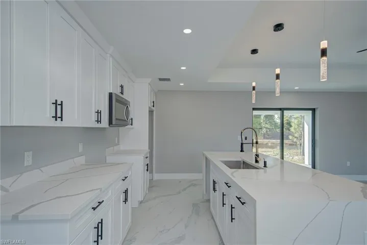 1138  Helen S AVE, Lehigh Acres, FL 33974