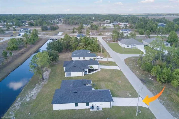 1138  Helen S AVE, Lehigh Acres, FL 33974