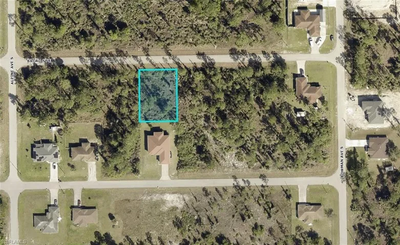 936 Broad St E, Lehigh Acres Fl 33974