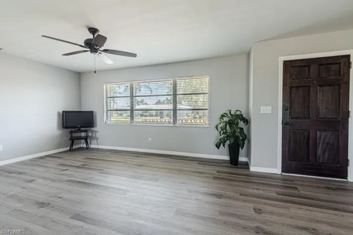 5218  Elm  CT, Cape Coral, FL 33904