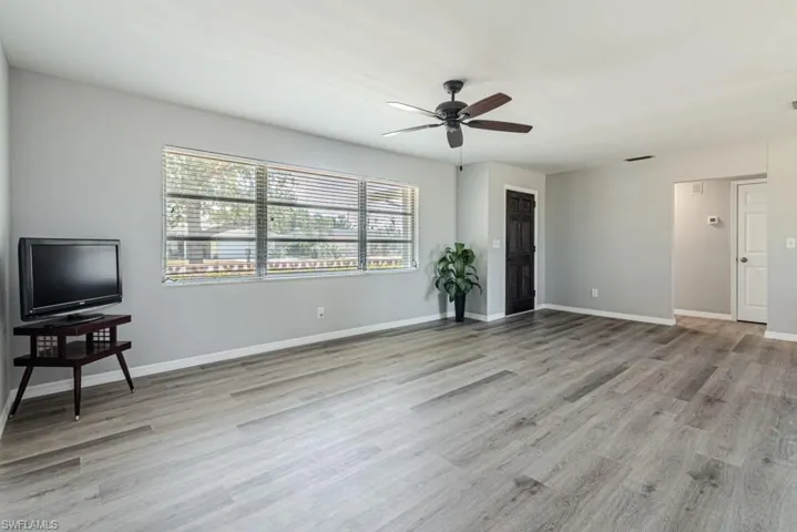 5218  Elm  CT, Cape Coral, FL 33904
