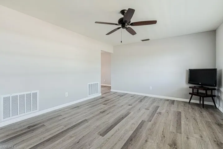 5218  Elm  CT, Cape Coral, FL 33904