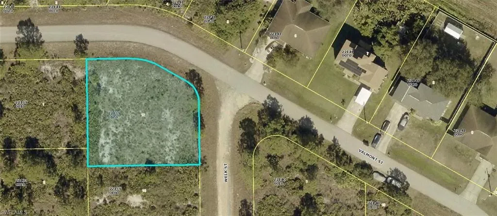 Aerial view of property's location with property parcel outlined