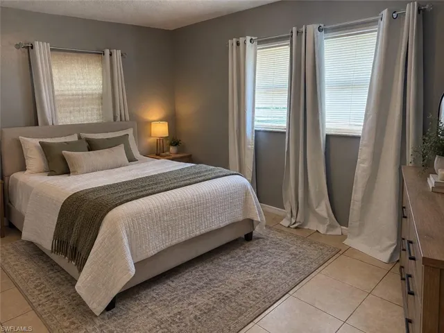 1111 Gifford Ave N, Lehigh Acres, Florida 33936
