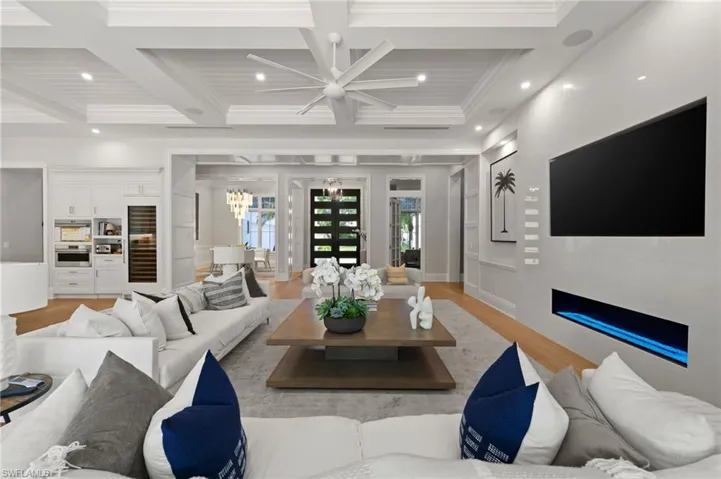 646 Anchor Rode Dr, Naples, Florida 34103