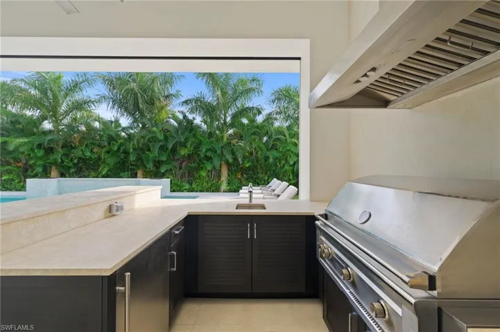 646 Anchor Rode Dr, Naples, Florida 34103