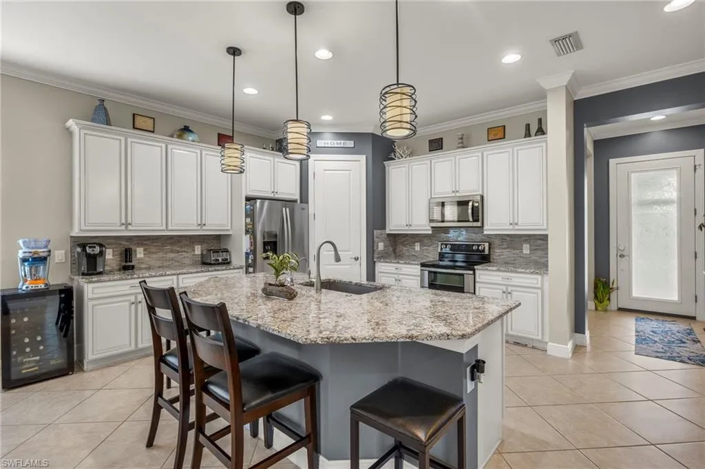 10860 Essex Square BLVD, Fort Myers, FL 33913,224072014