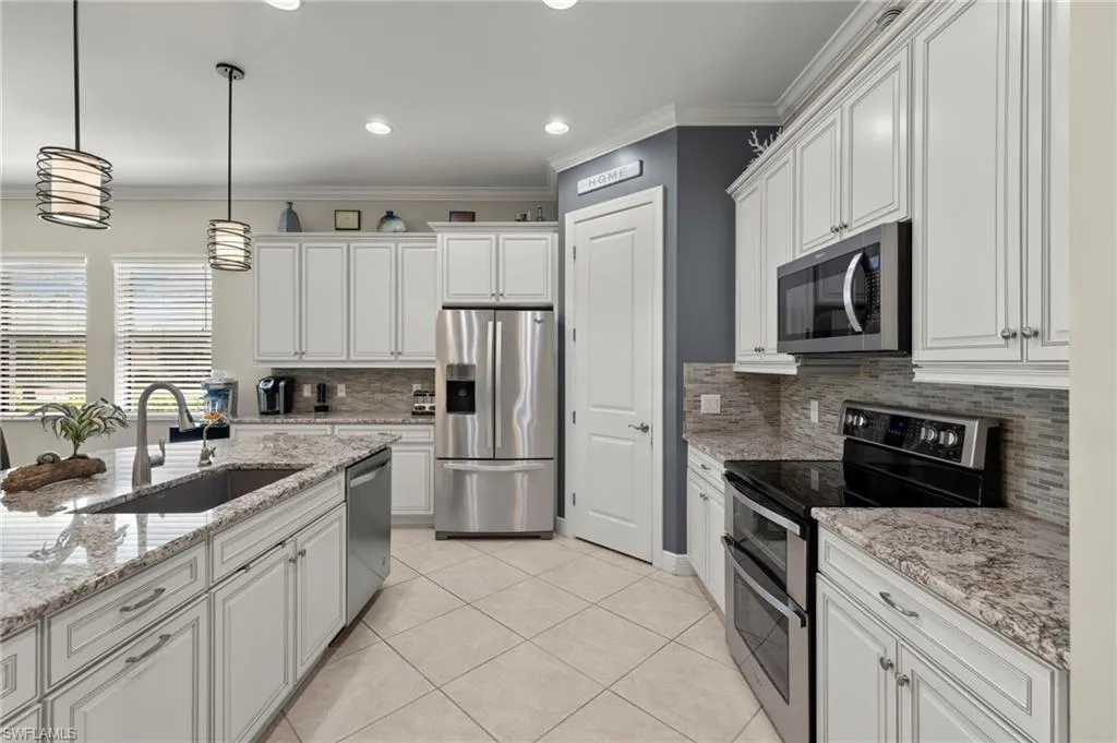 10860 Essex Square BLVD, Fort Myers, FL 33913,224072014