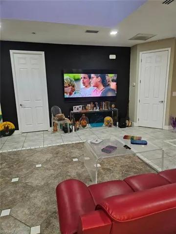 915 Barbara Ct, Lehigh Acres, Florida 33974