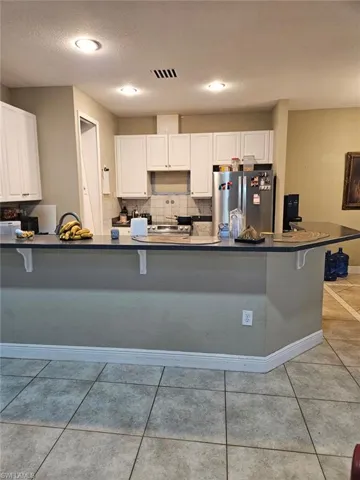 915 Barbara Ct, Lehigh Acres, Florida 33974