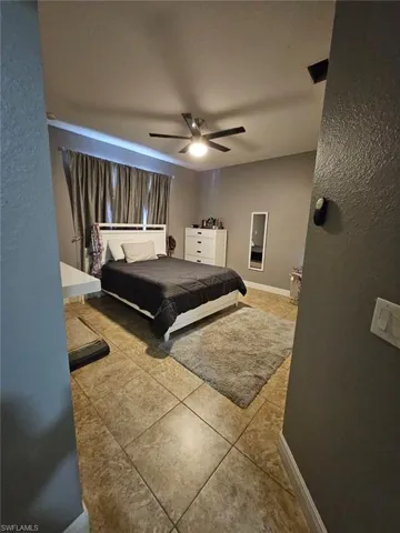 915 Barbara Ct, Lehigh Acres, Florida 33974