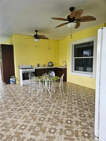 915 Barbara Ct, Lehigh Acres, Florida 33974